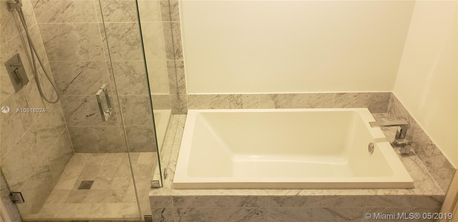 SLS LUX BRICKELL - Residential Lease