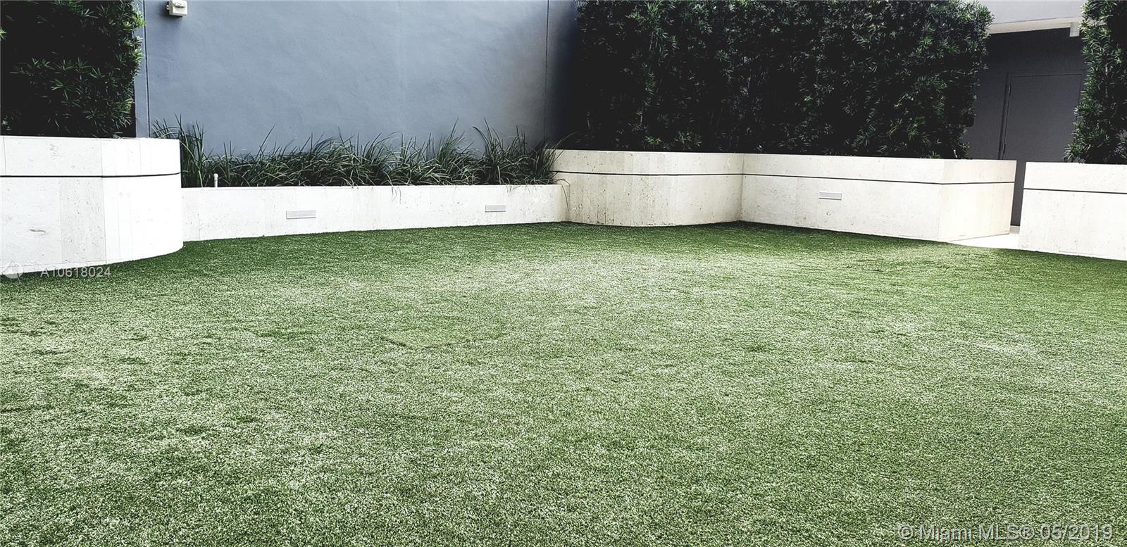 SLS LUX BRICKELL - Residential Lease