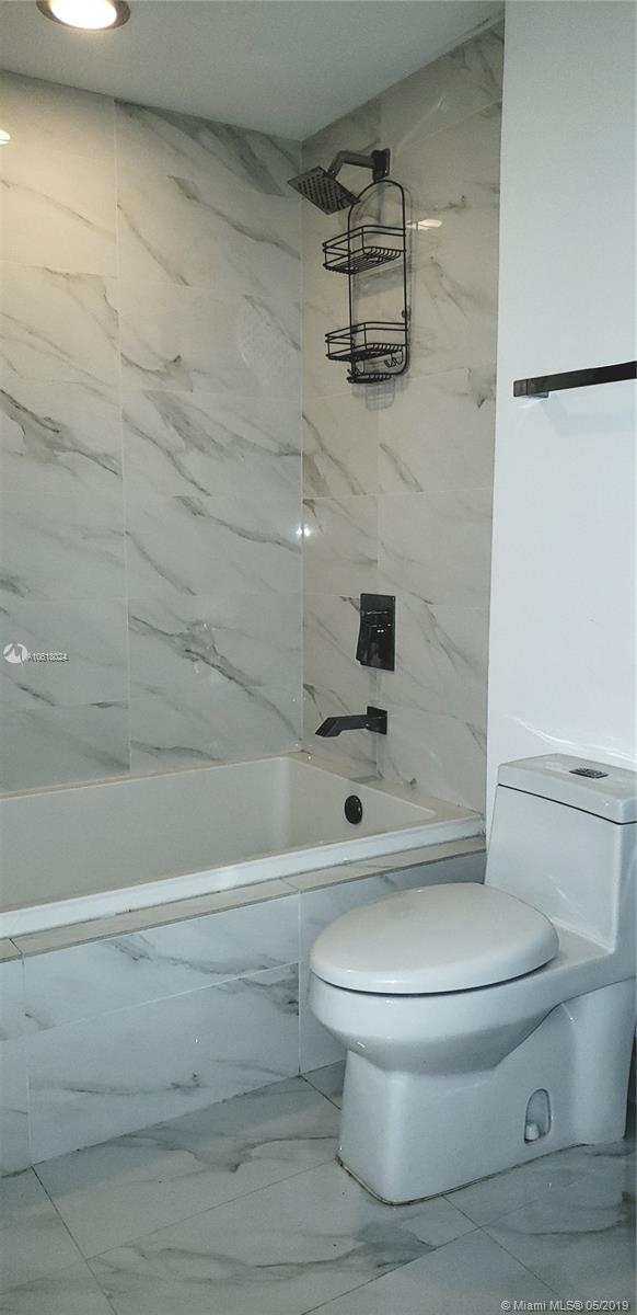 SLS LUX BRICKELL - Residential Lease