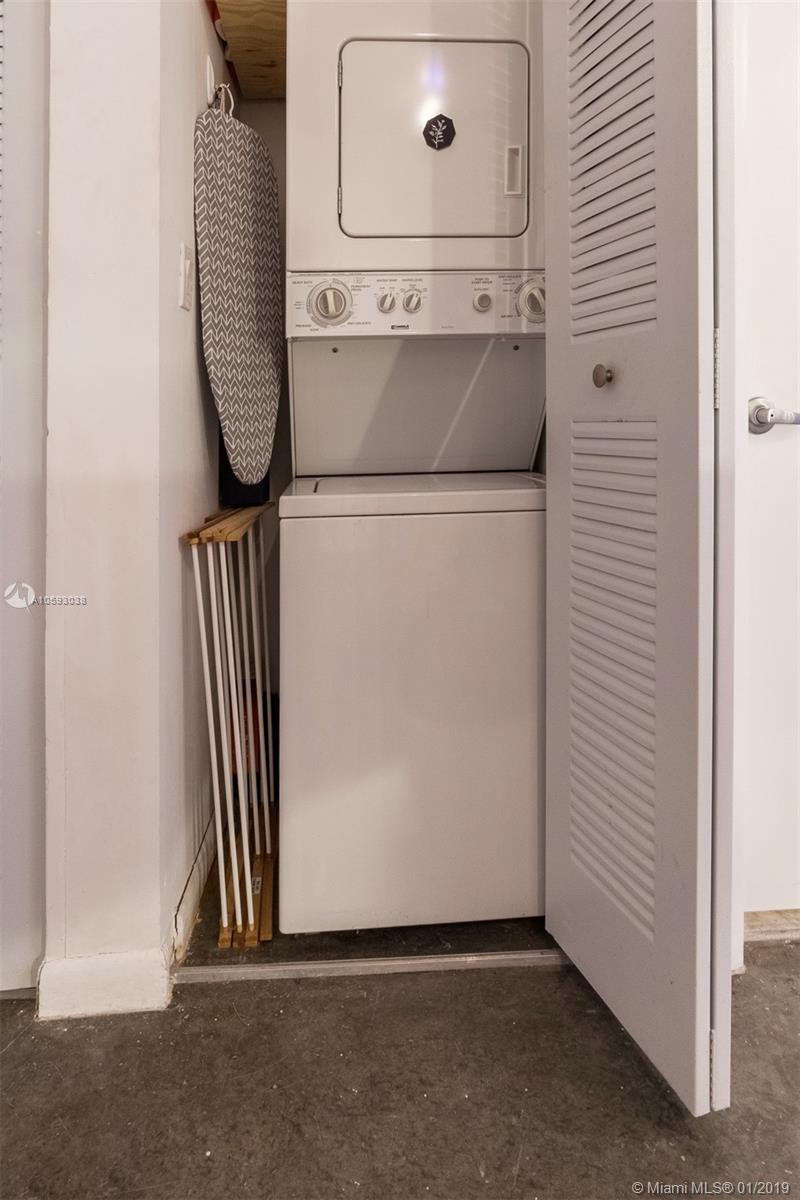 THE LOFT DOWNTOWN II CONDO - Residential Lease