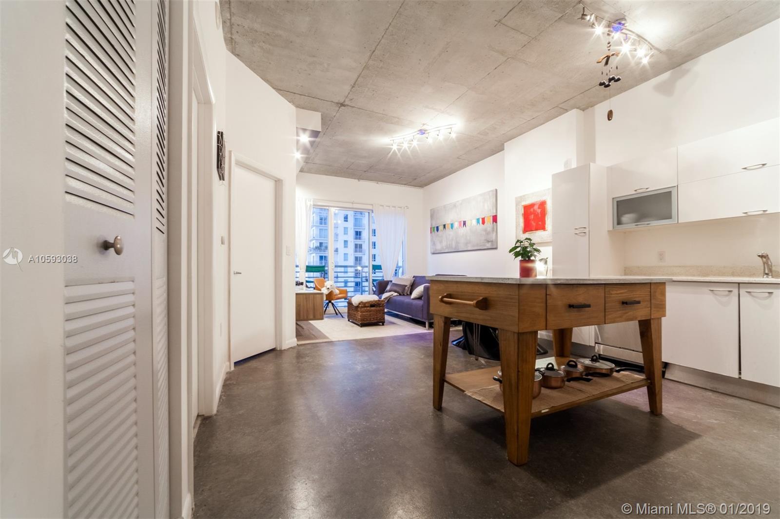 THE LOFT DOWNTOWN II CONDO - Residential Lease