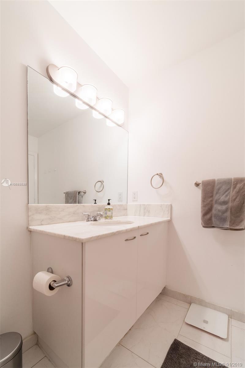 THE LOFT DOWNTOWN II CONDO - Residential Lease