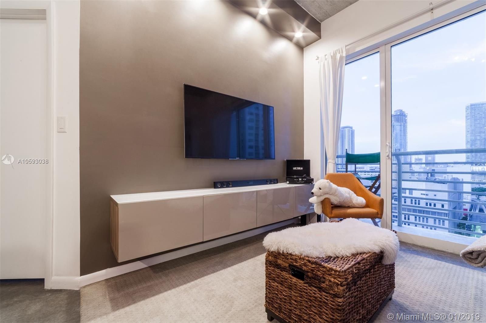 THE LOFT DOWNTOWN II CONDO - Residential Lease
