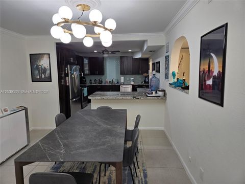 Tiny photo for 295 Jacaranda Dr #20, Plantation, FL 33324 (MLS # A12009536)