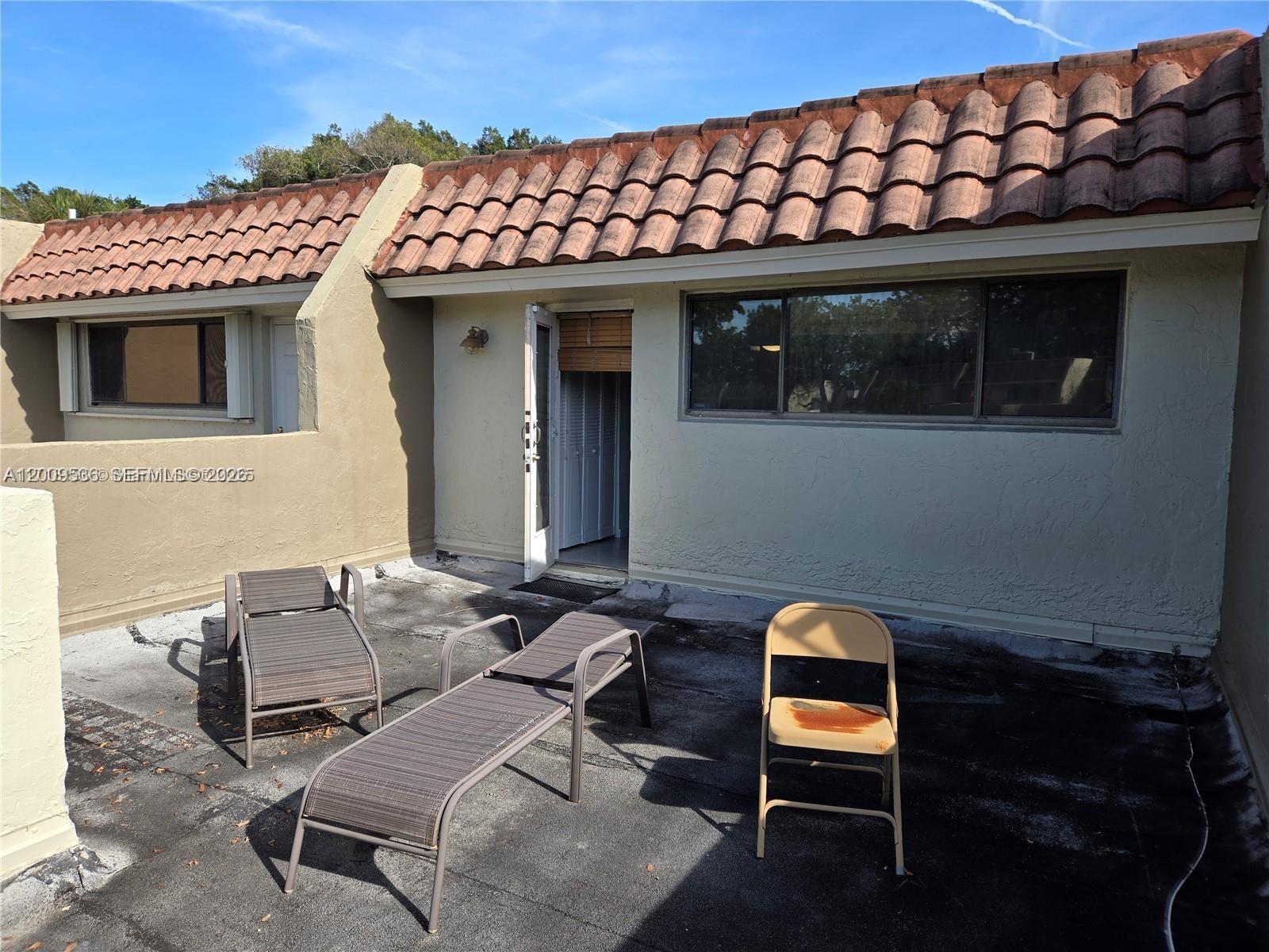 LAS HACIENDAS TOWNHOUSE C - Residential