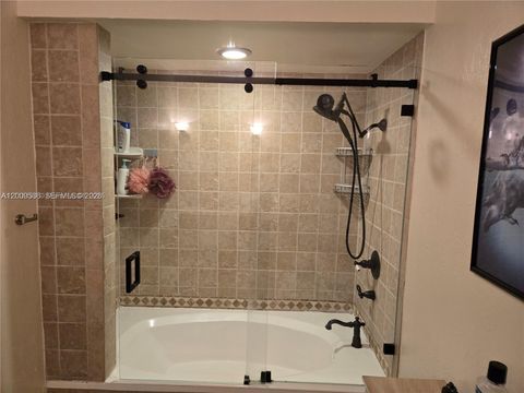 Tiny photo for 295 Jacaranda Dr #20, Plantation, FL 33324 (MLS # A12009536)