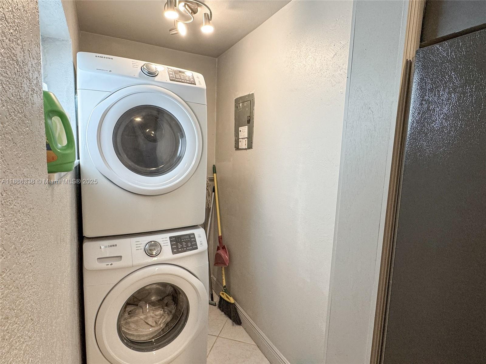 LEISUREVILLE SECOND SEC - Residential Lease