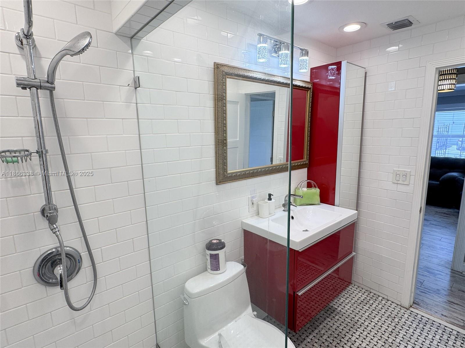 LEISUREVILLE SECOND SEC - Residential Lease