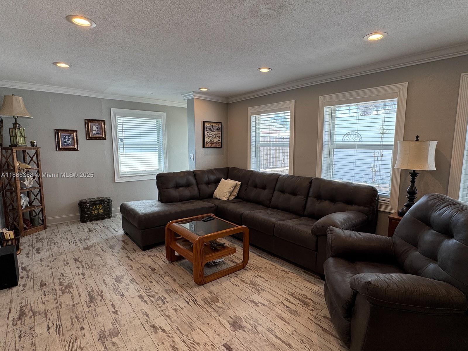 LEISUREVILLE SECOND SEC - Residential Lease