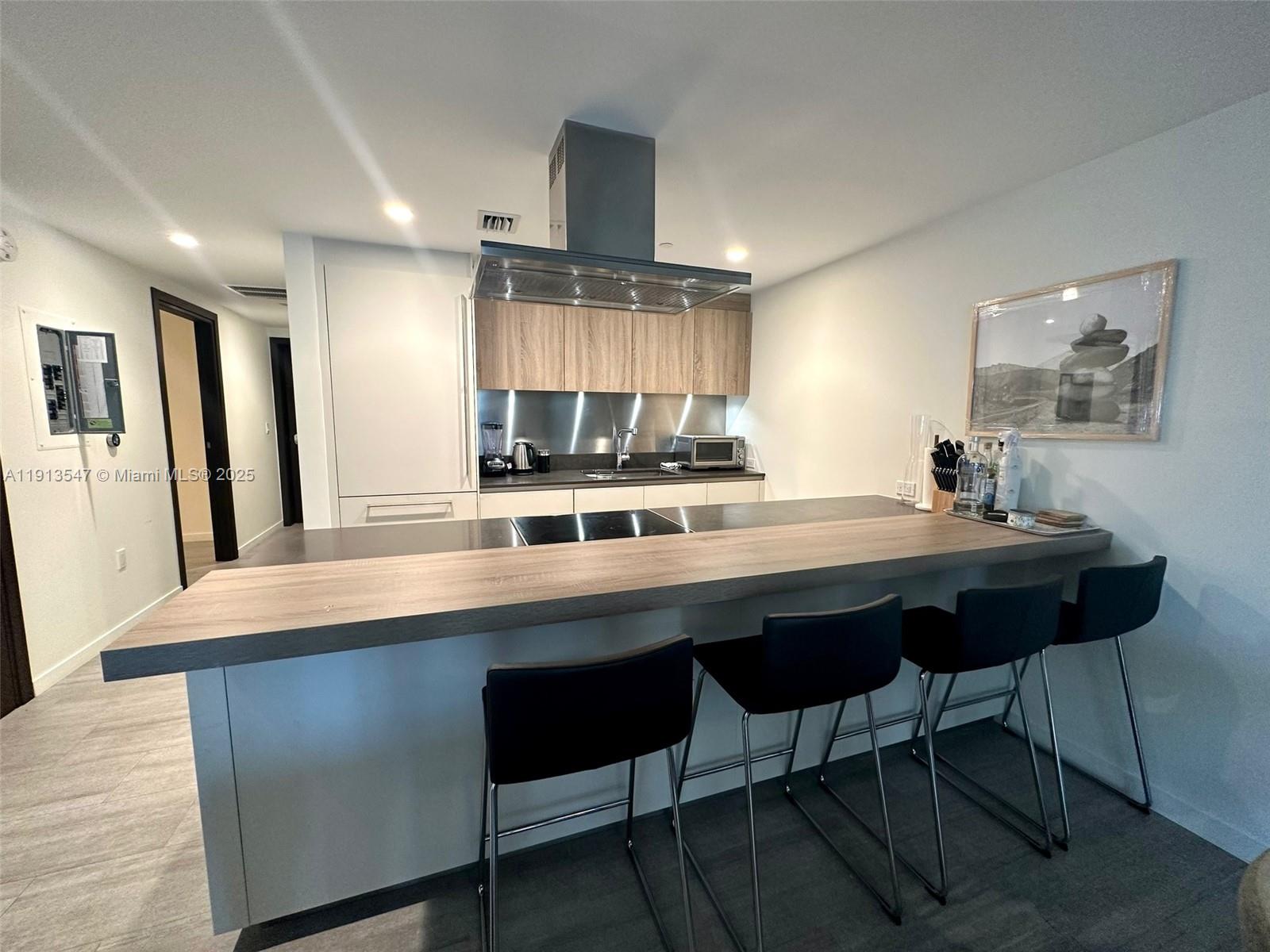 1000 Brickell Plaza 3907