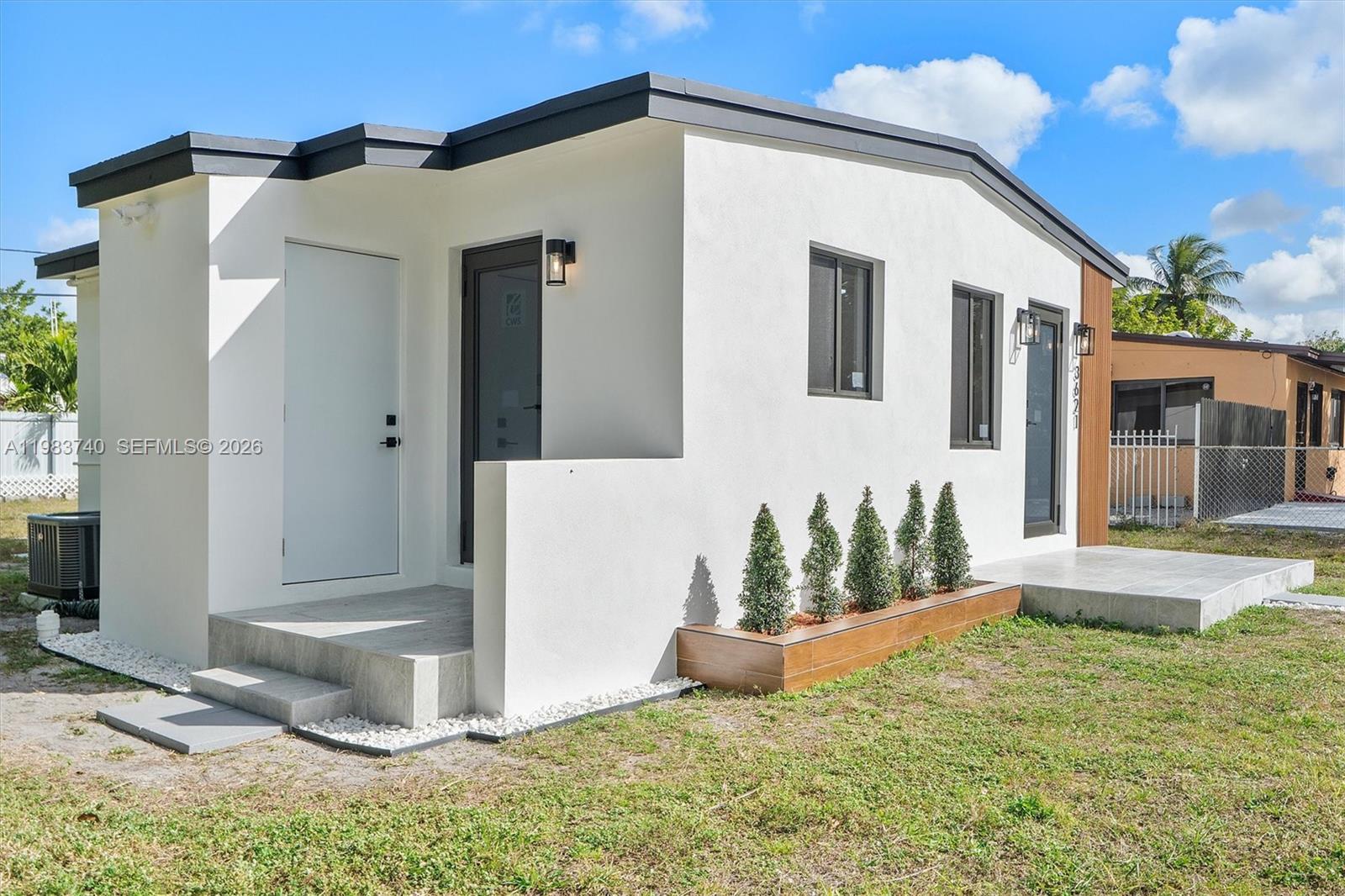 LAKE FOREST SEC ONE - Residential