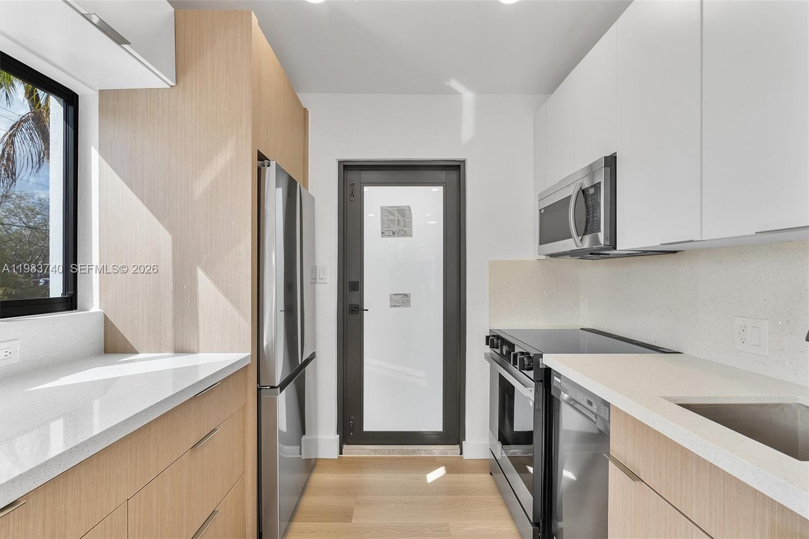 LAKE FOREST SEC ONE - Residential