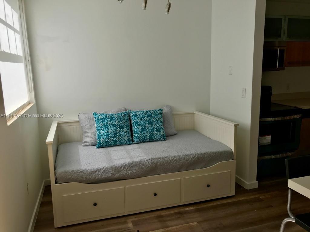 VILLA VENETO CONDO - Residential Lease