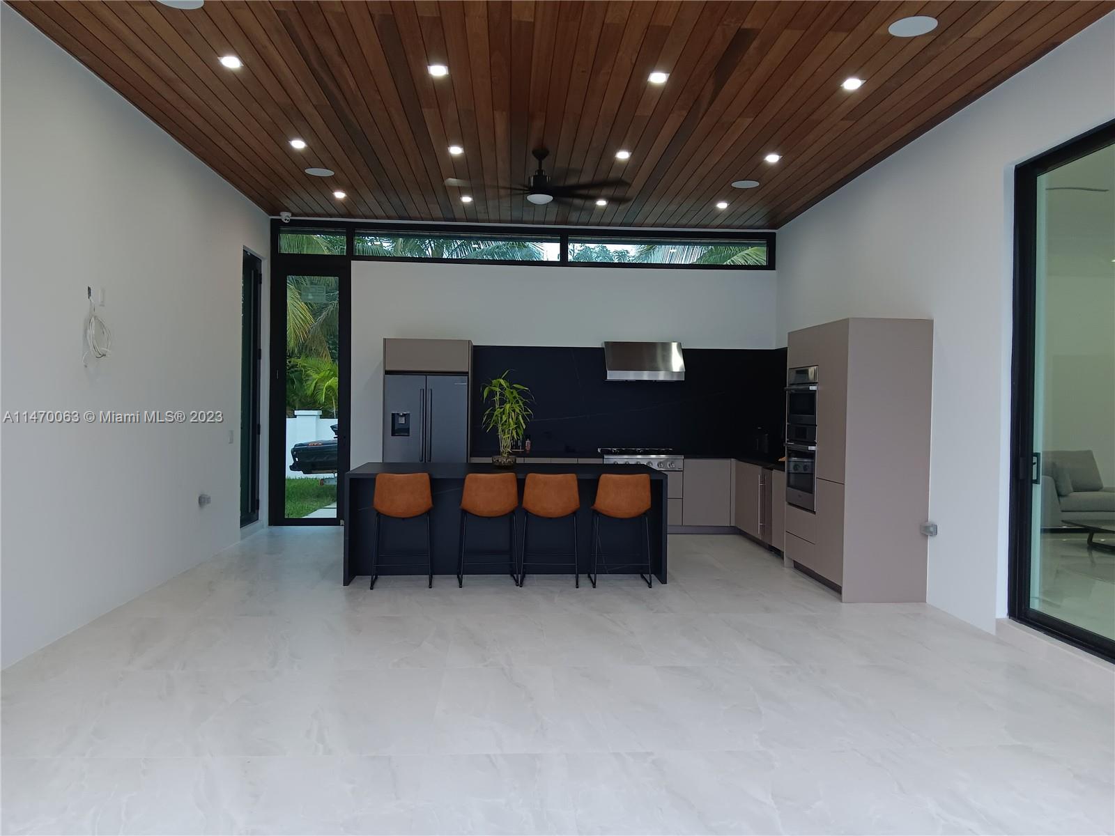 MILLER DRIVE ESTATES - Residential