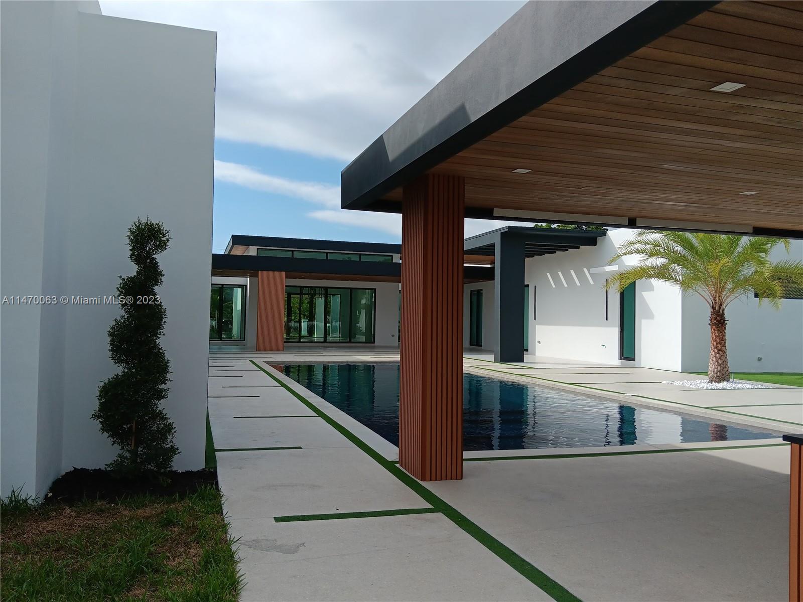 MILLER DRIVE ESTATES - Residential