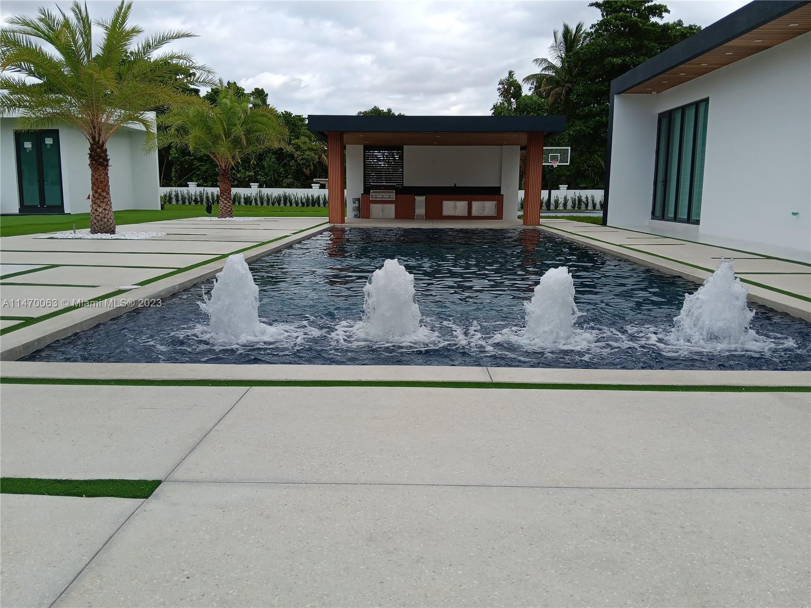 MILLER DRIVE ESTATES - Residential