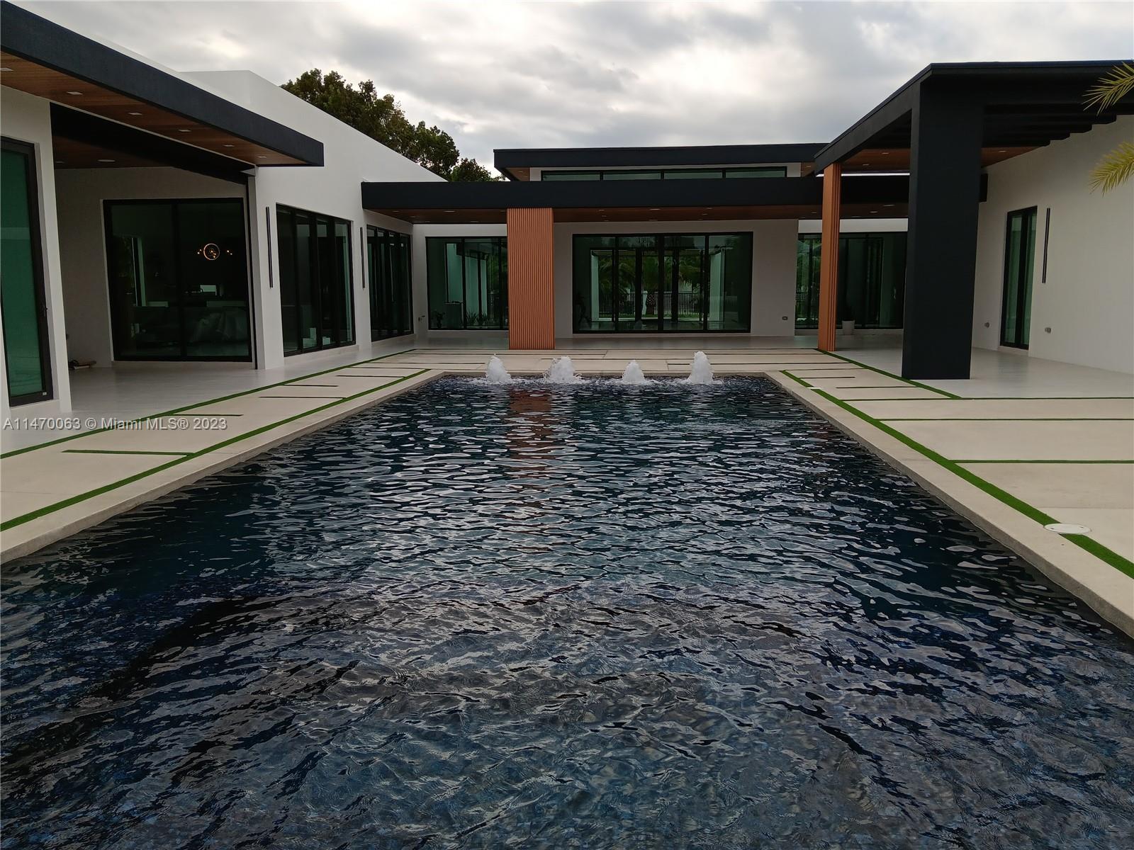 MILLER DRIVE ESTATES - Residential