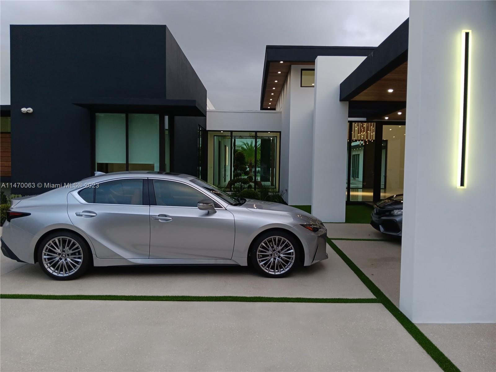 MILLER DRIVE ESTATES - Residential