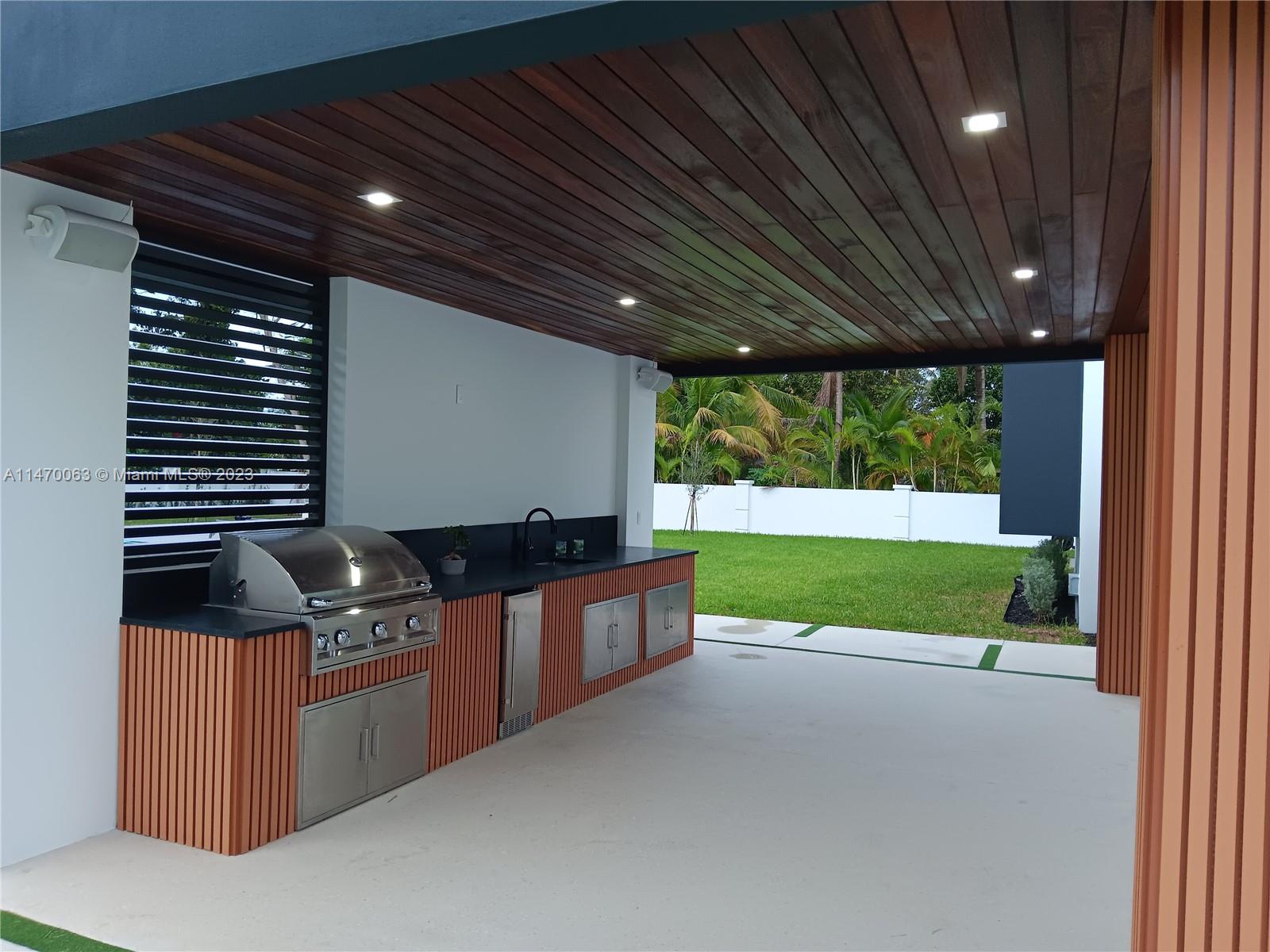 MILLER DRIVE ESTATES - Residential