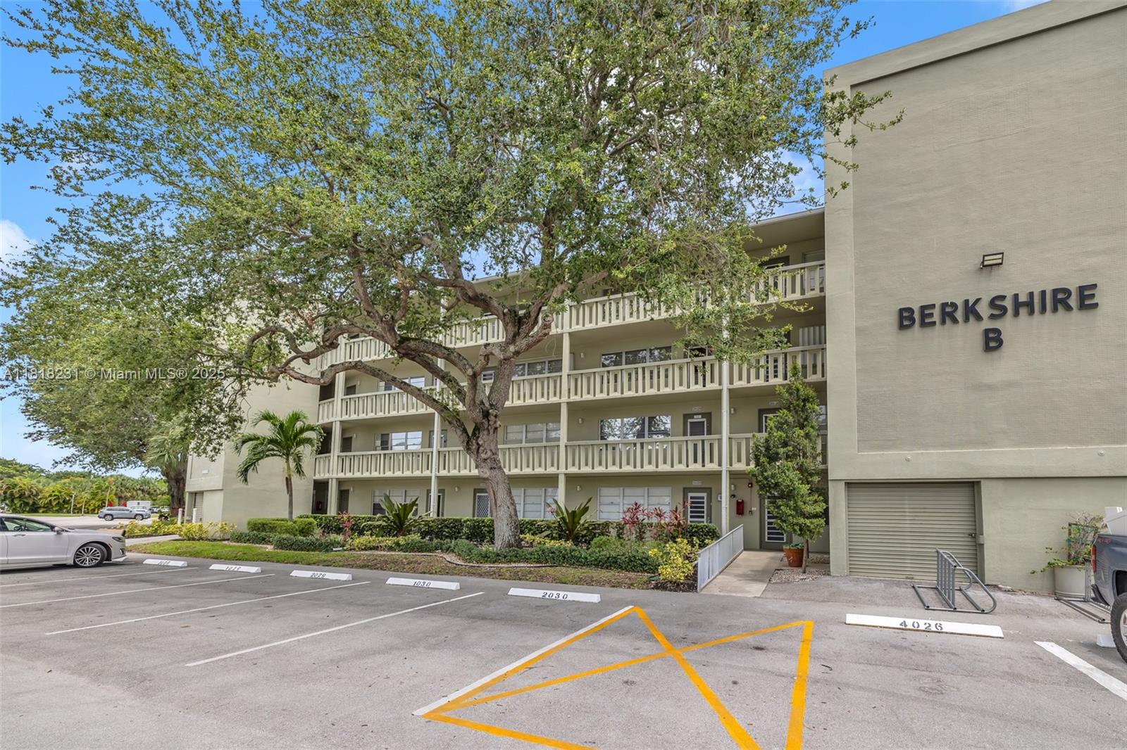 BERKSHIRE B CONDO - Residential