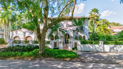 Photo of 1511 Alegriano Ave, Coral Gables, FL 33146 (MLS # A11784764)