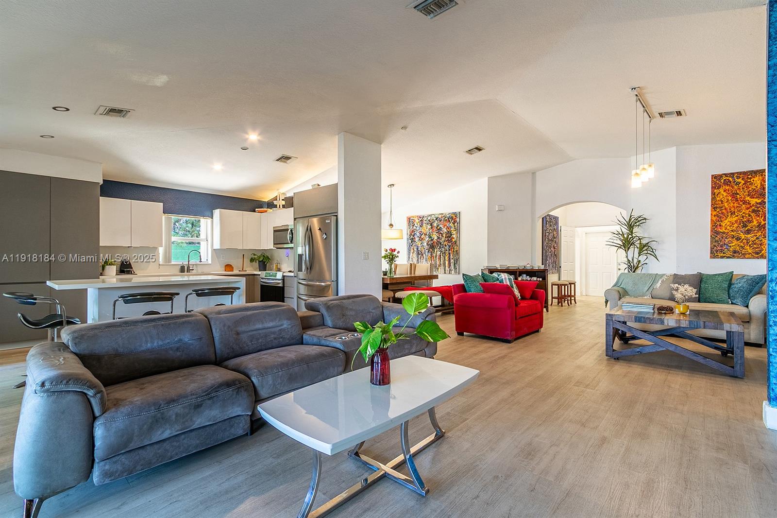 FOUR LAKES SEC 7 - Residential Lease