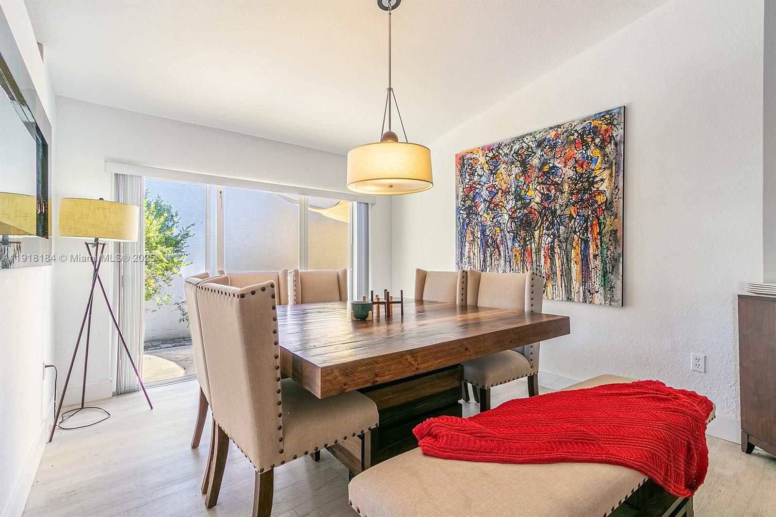 FOUR LAKES SEC 7 - Residential Lease