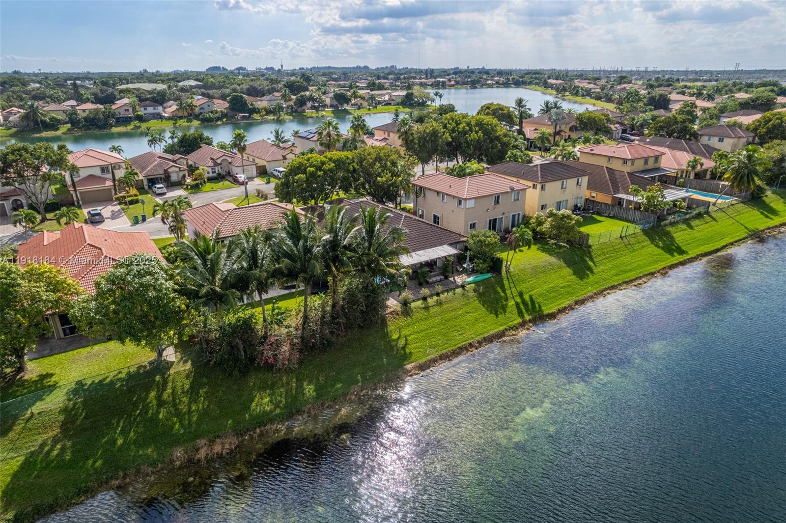 FOUR LAKES SEC 7 - Residential Lease