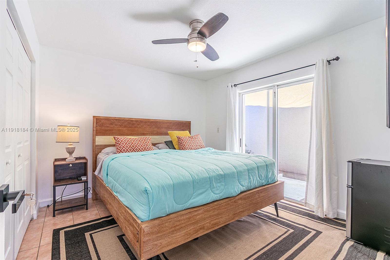 FOUR LAKES SEC 7 - Residential Lease