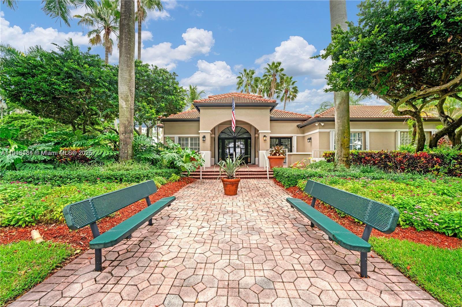 FOUR LAKES SEC 7 - Residential Lease