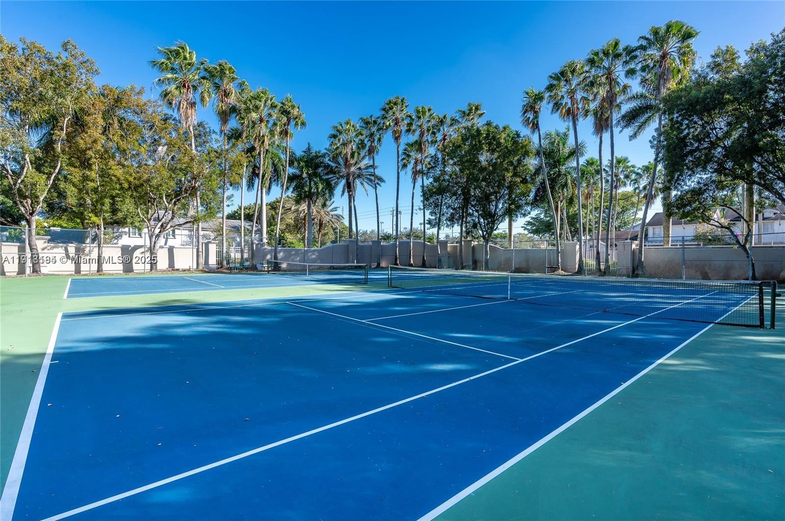 FOUR LAKES SEC 7 - Residential Lease