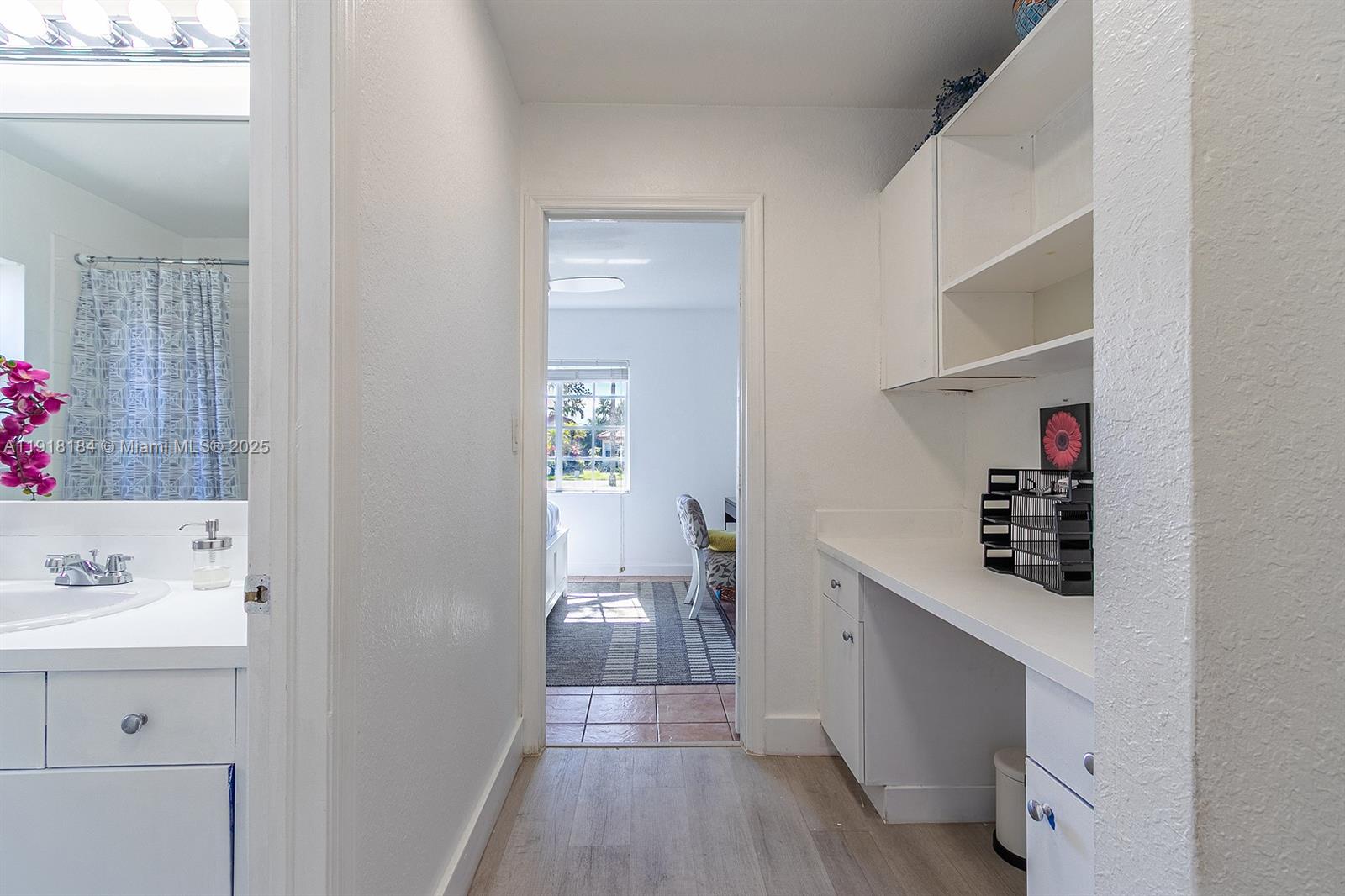 FOUR LAKES SEC 7 - Residential Lease