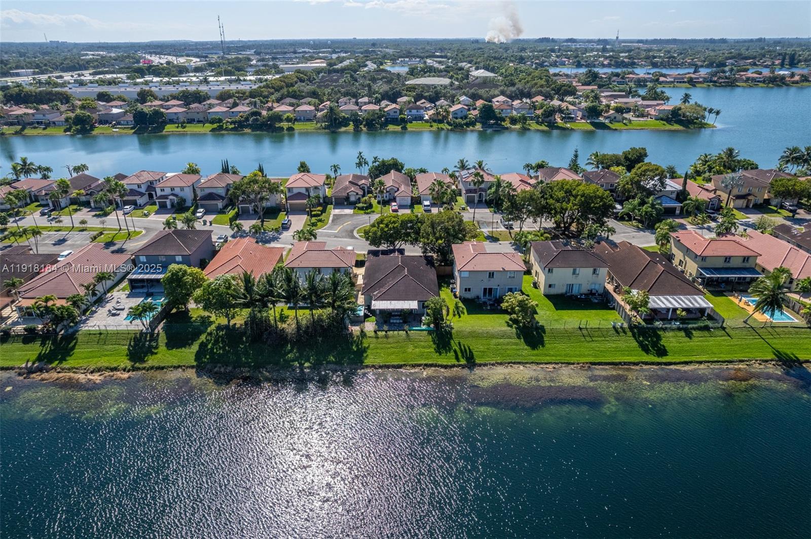 FOUR LAKES SEC 7 - Residential Lease