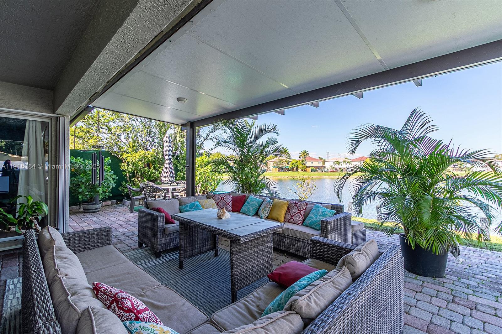 FOUR LAKES SEC 7 - Residential Lease