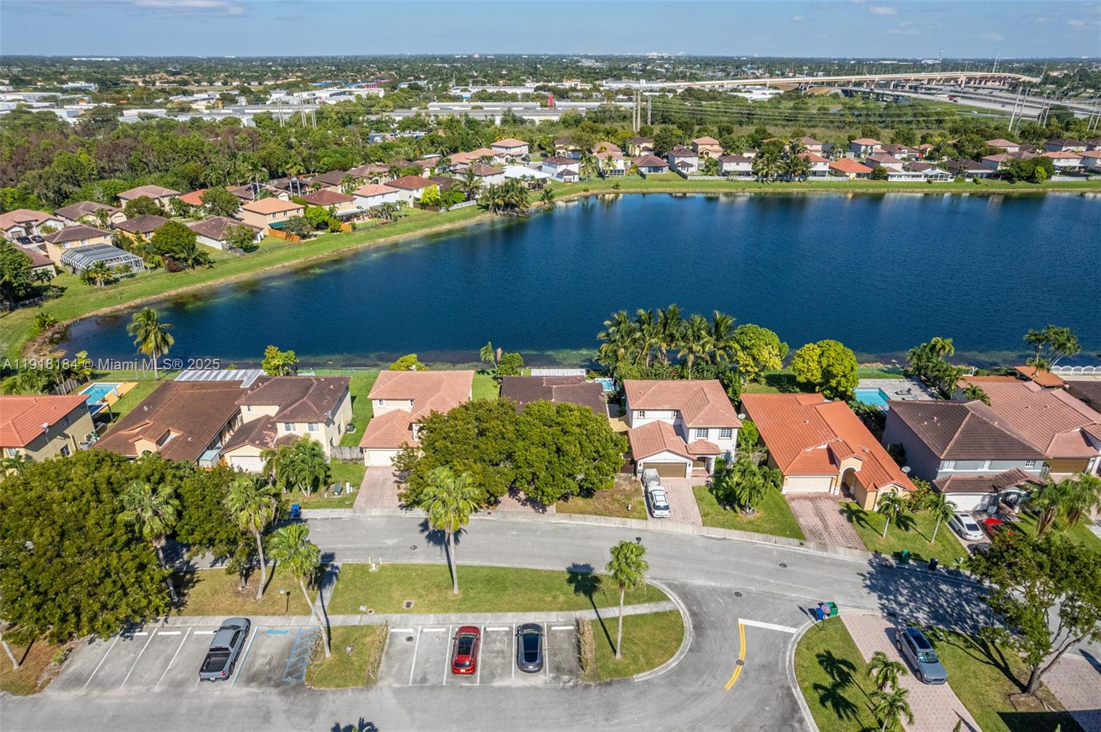 FOUR LAKES SEC 7 - Residential Lease