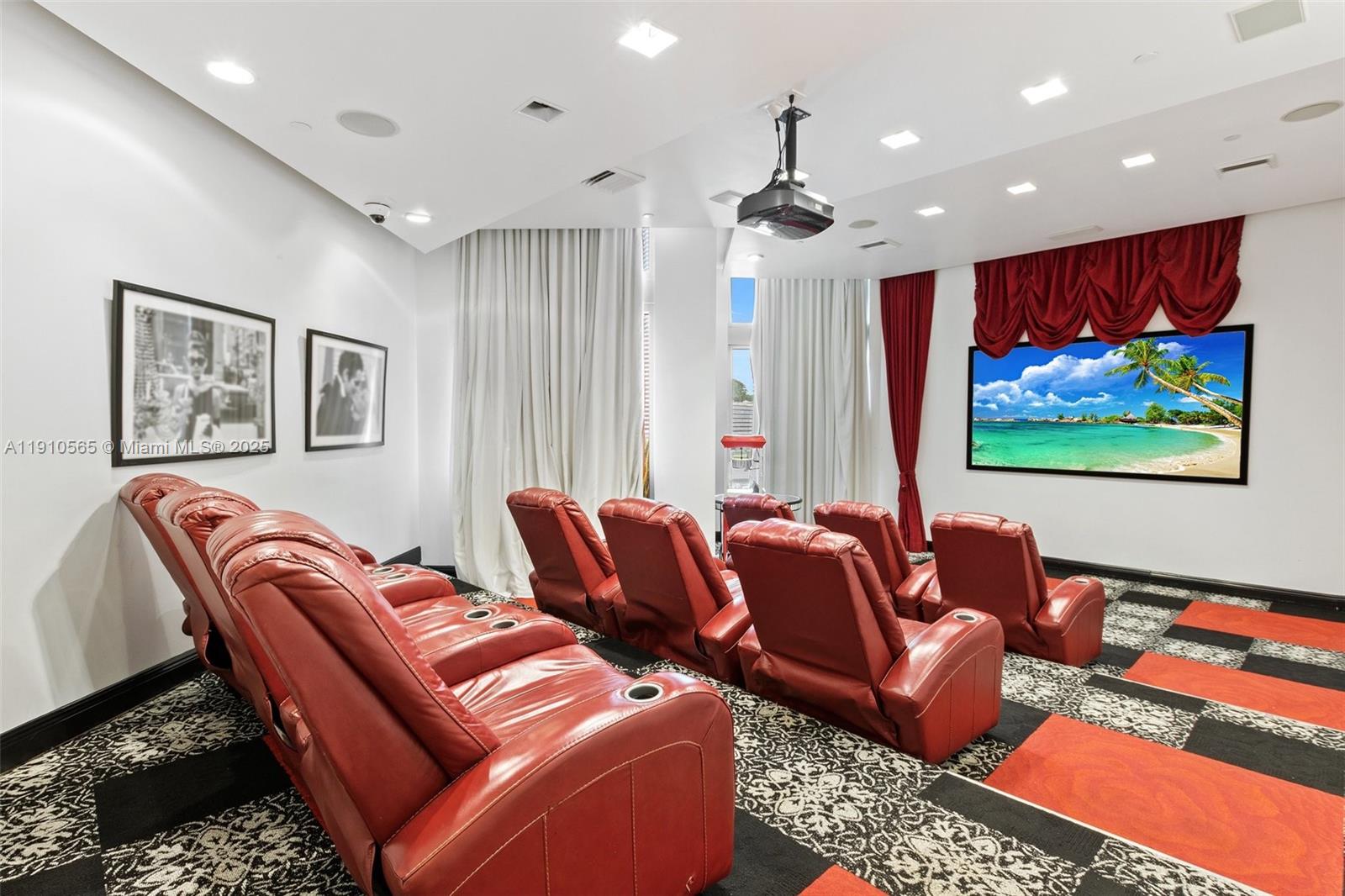 WIND CONDO - Residential