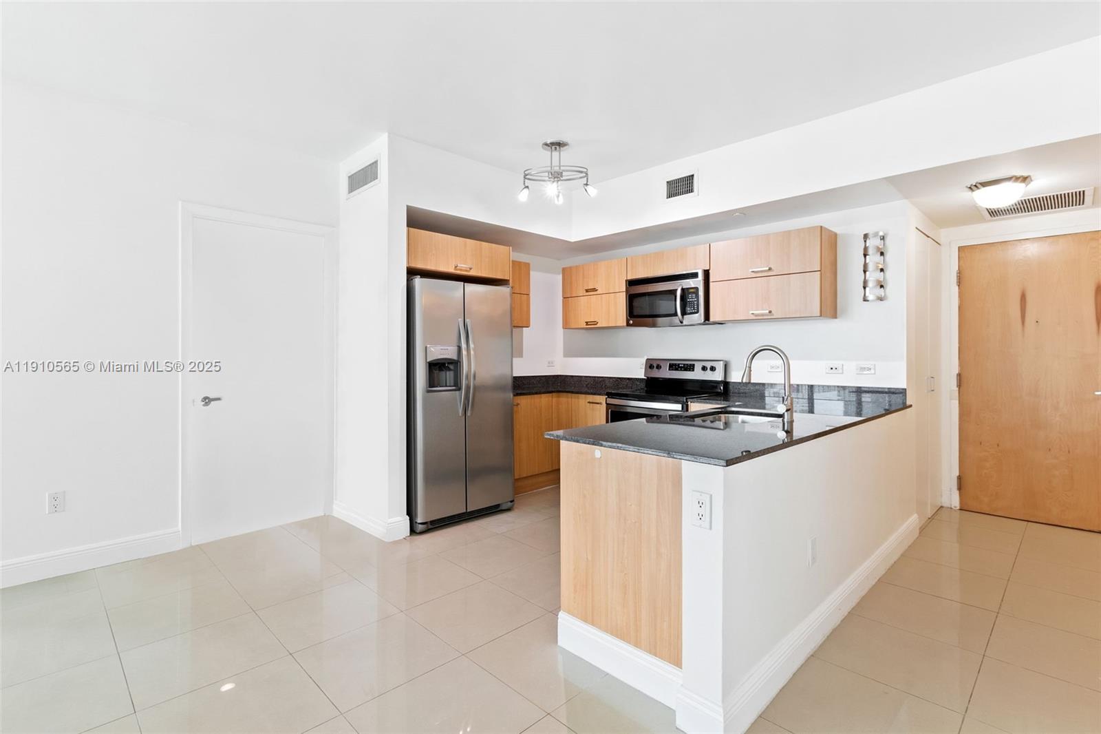 WIND CONDO - Residential