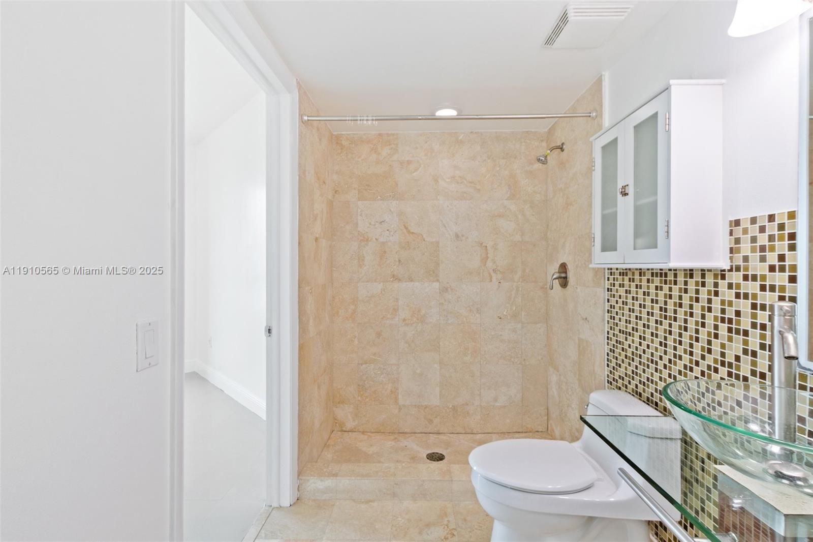 WIND CONDO - Residential