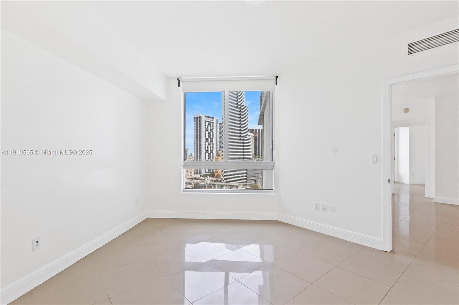 WIND CONDO - Residential