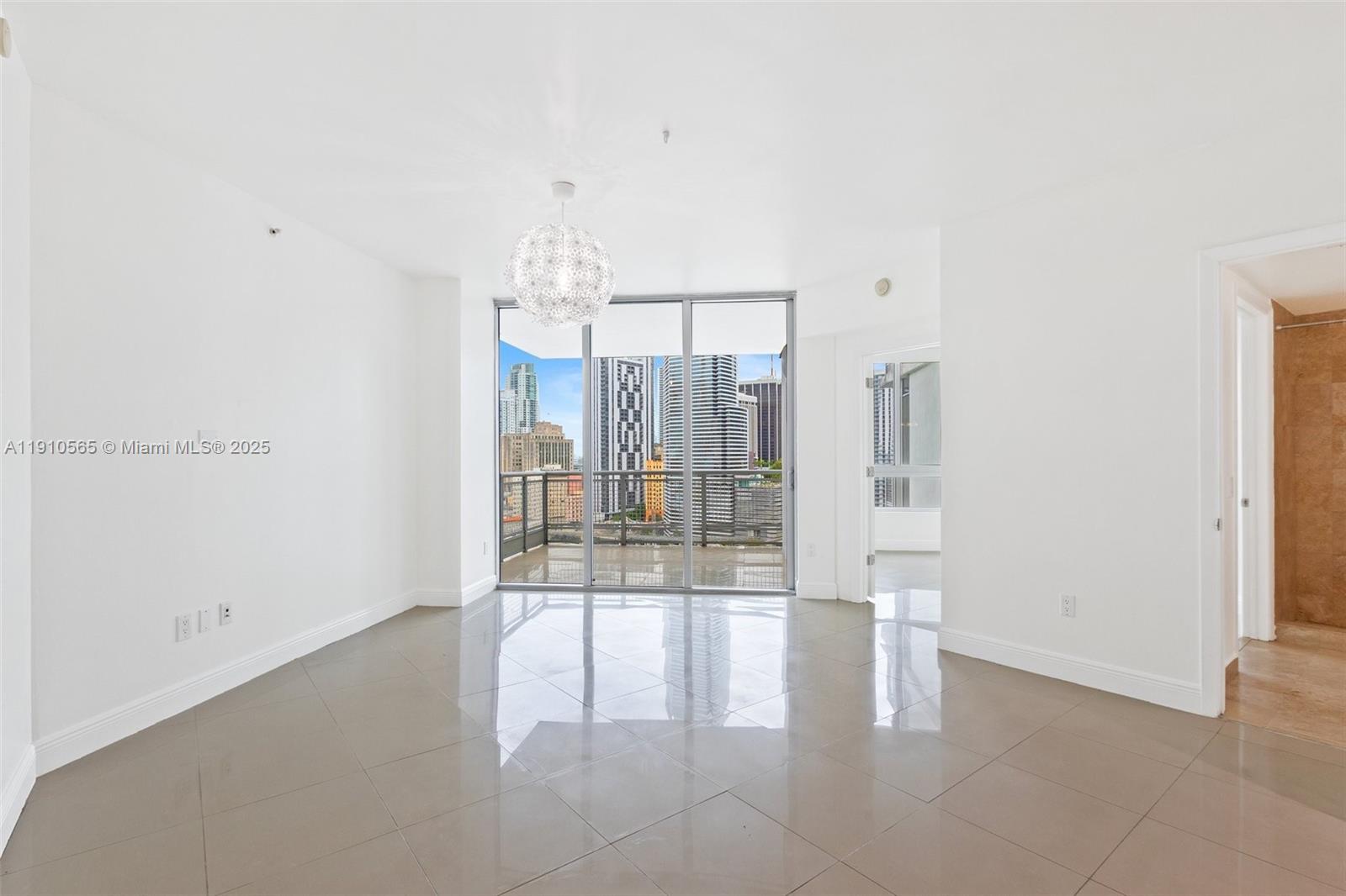 WIND CONDO - Residential