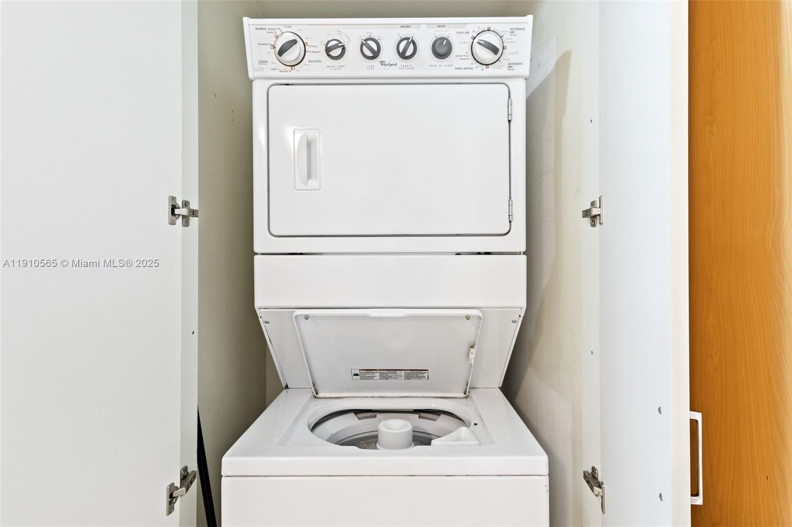 WIND CONDO - Residential