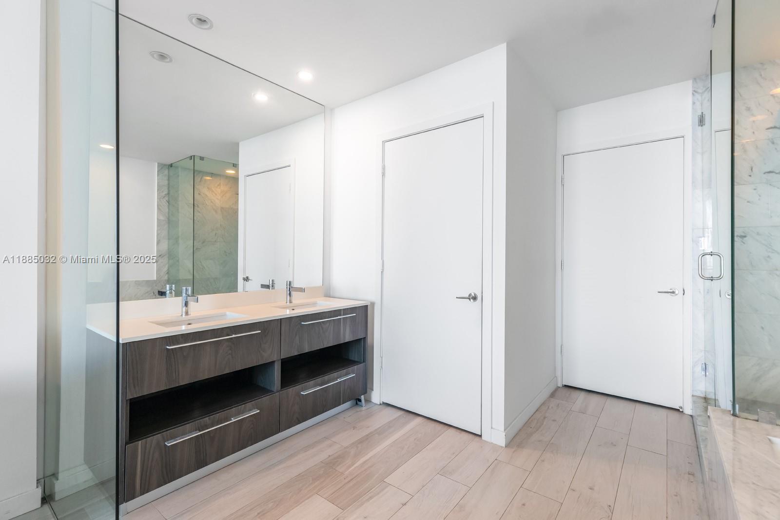 GRAN PARAISO CONDO - Residential Lease