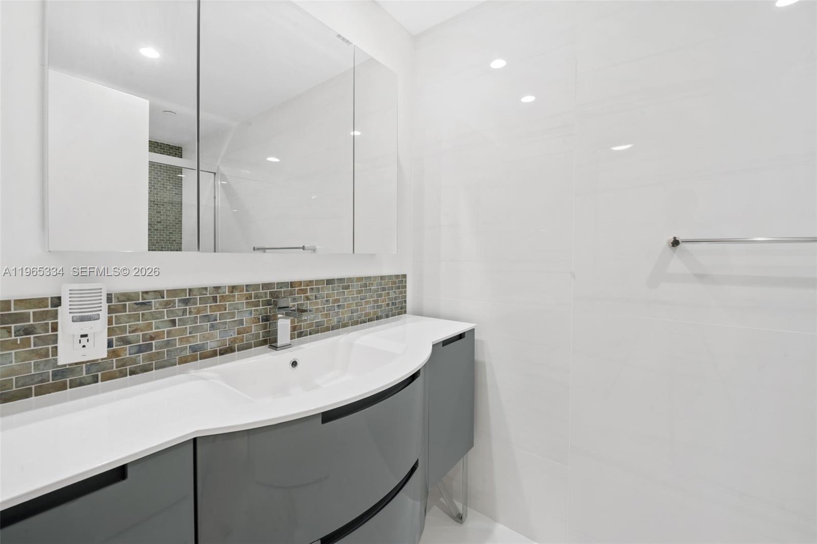 ATLANTIC II AT THE POINT - Residential