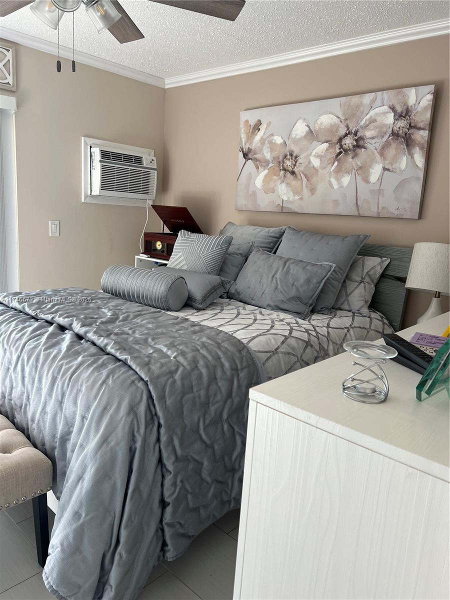 View photos, virtual tours, details... 319 Markham O 319