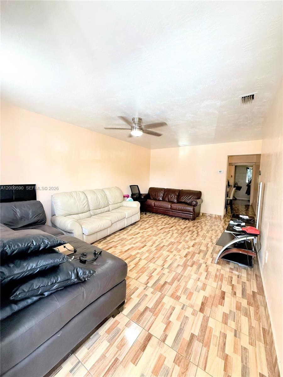 ARCH CREEK ESTS - Residential Income
