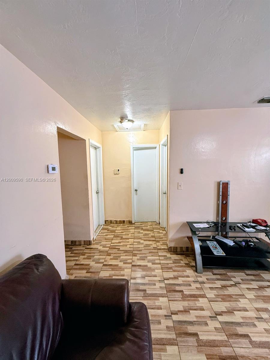 ARCH CREEK ESTS - Residential Income