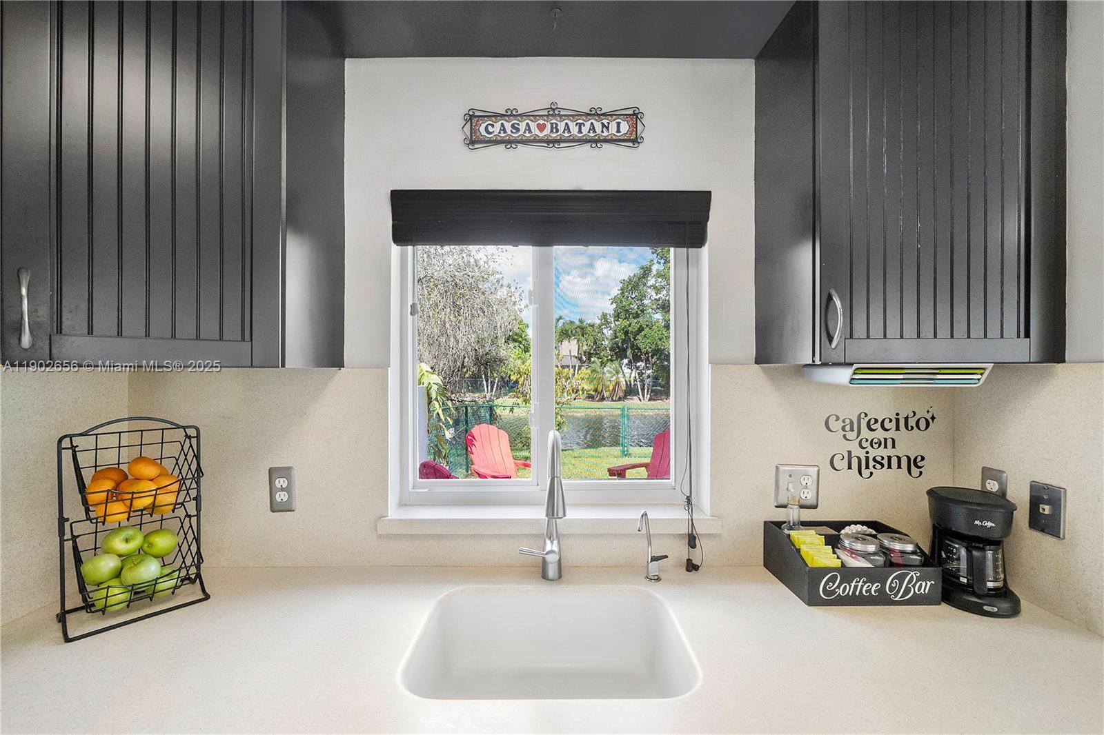 WEST GLEN MANOR - Residential