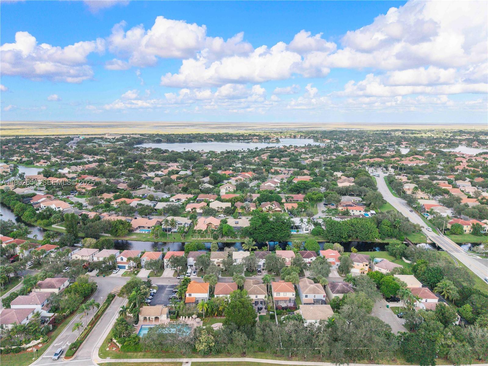 WEST GLEN MANOR - Residential