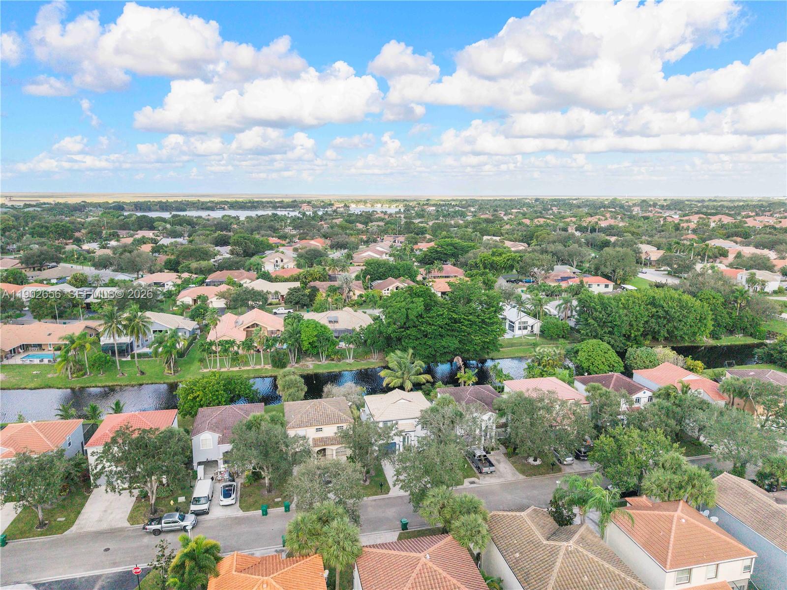 WEST GLEN MANOR - Residential