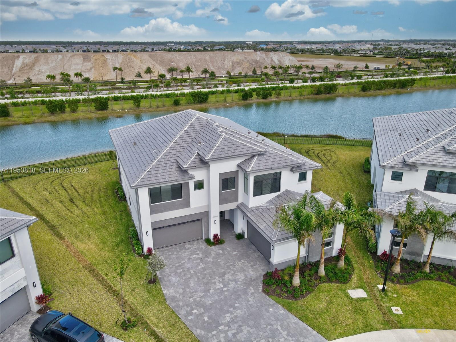 AVENIR POD - Residential